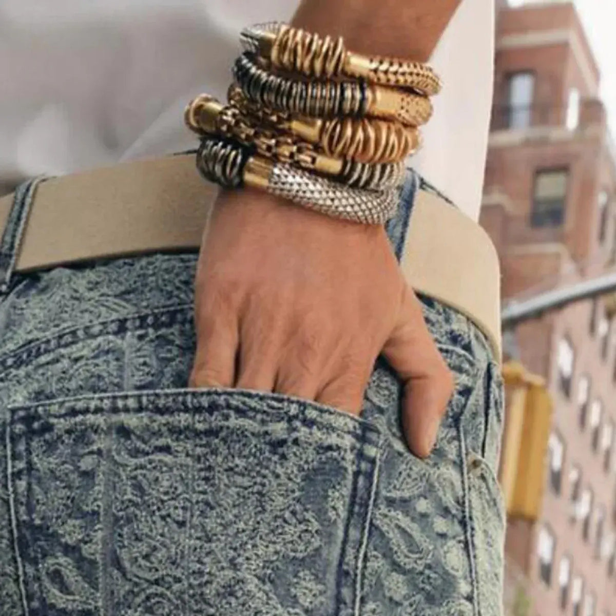 Fashionable Elegant Mixed-color Metal Bracelet Set