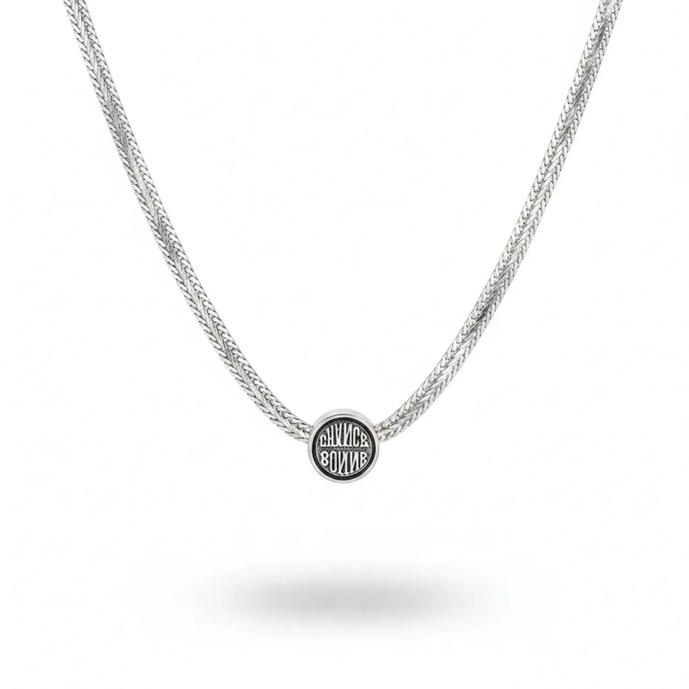 Vintage Good-Luck Lace Pendant Clavicle Necklace